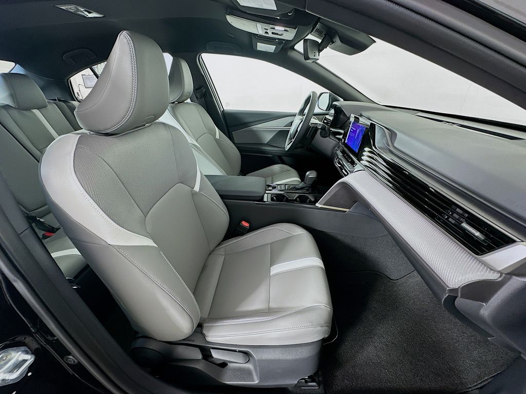 Thumbnail: 2025 Toyota Camry - 28