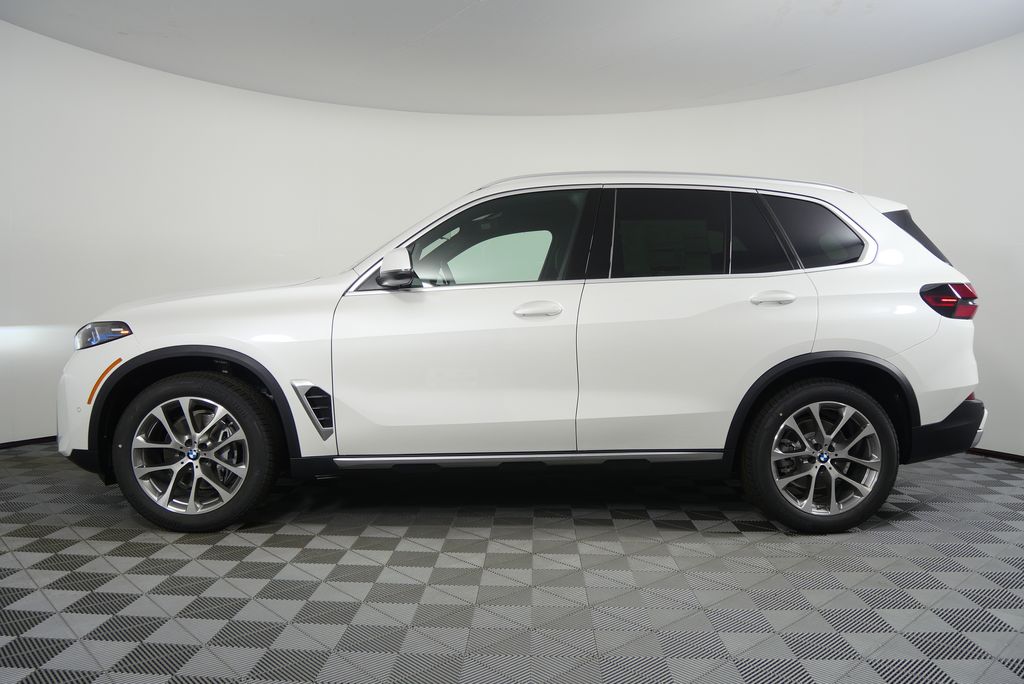 Thumbnail: 2026 BMW X5 - 6