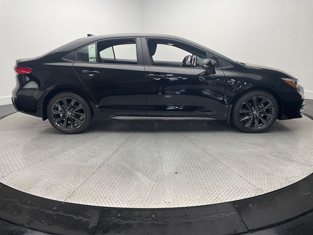 Thumbnail: 2025 Toyota Corolla - 4