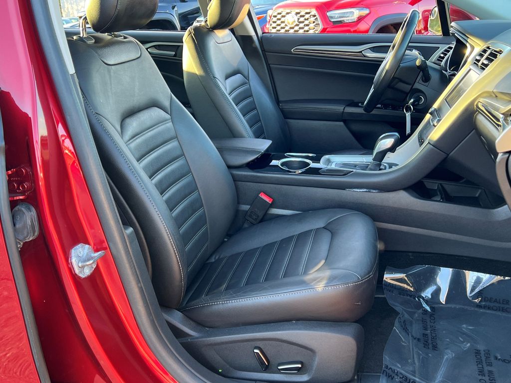 2013 Ford Fusion Hybrid SE