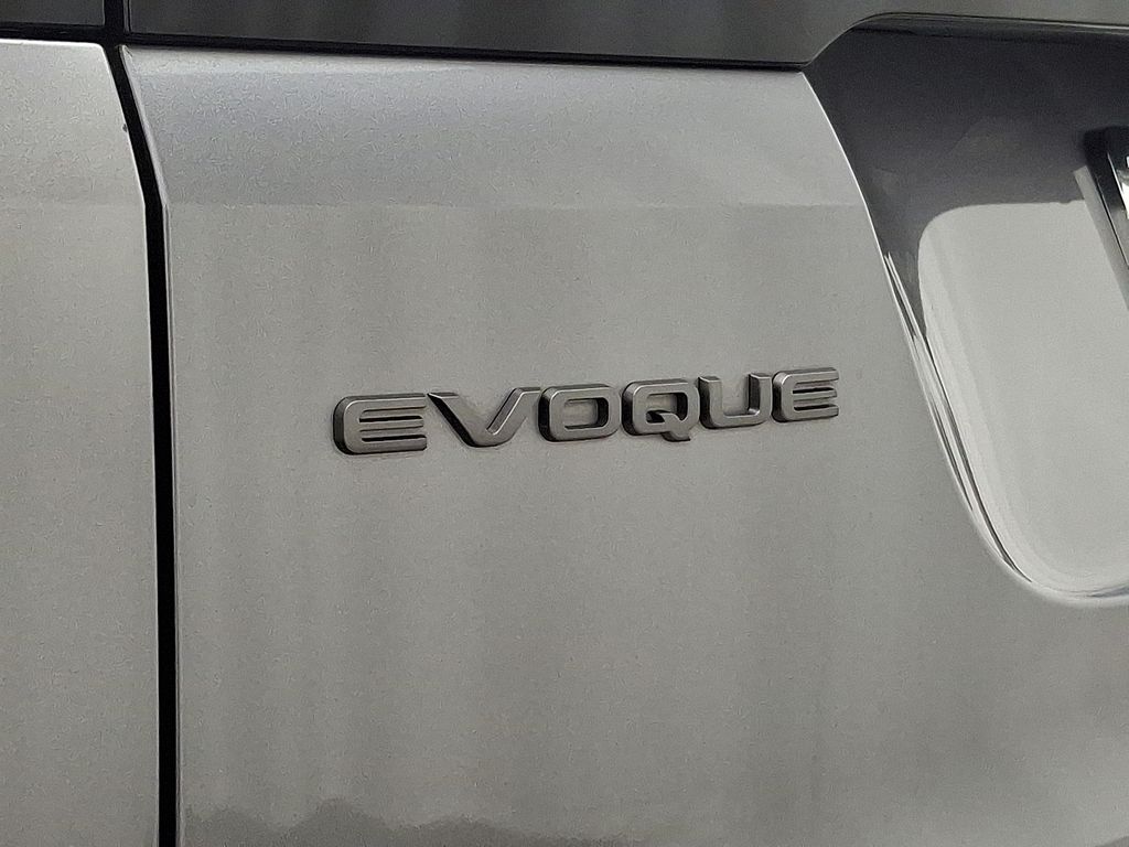 Thumbnail: 2022 Land Rover Range Rover Evoque - 31