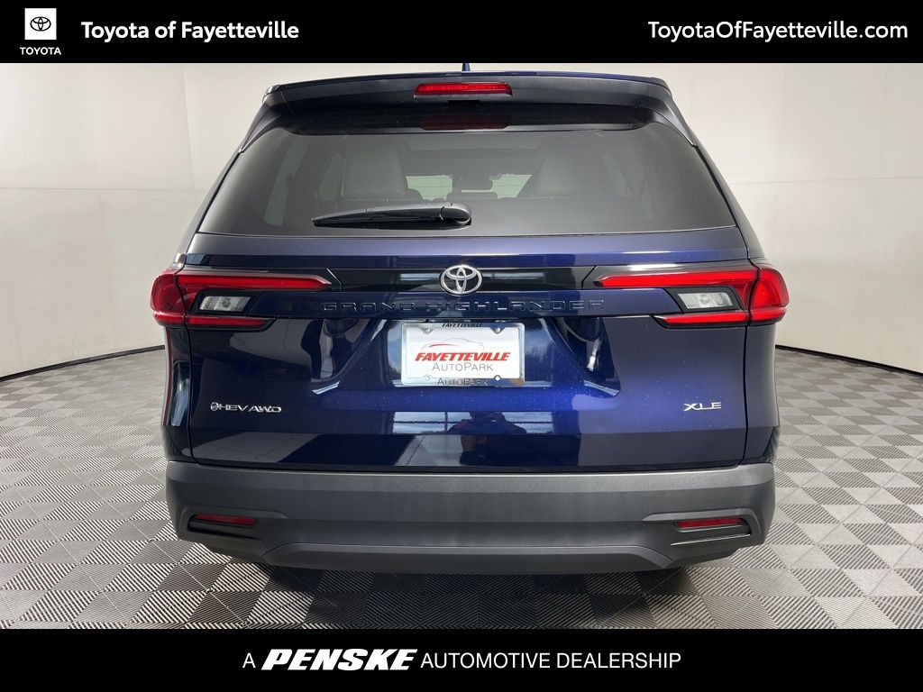 Thumbnail: 2025 Toyota Grand Highlander - 4