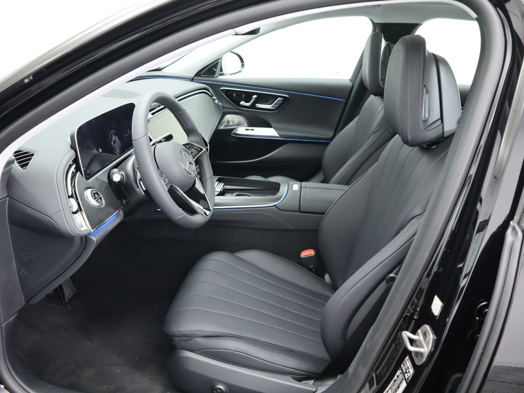 Thumbnail: 2025 Mercedes-Benz E-Class - 21