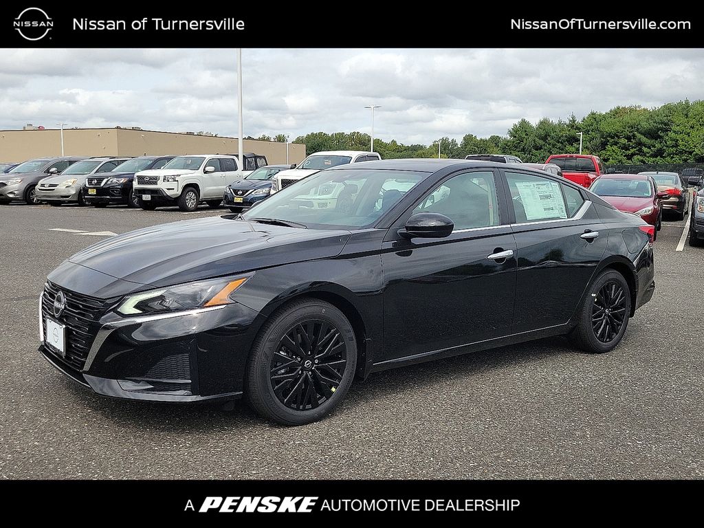 Thumbnail: 2025 Nissan Altima - 1