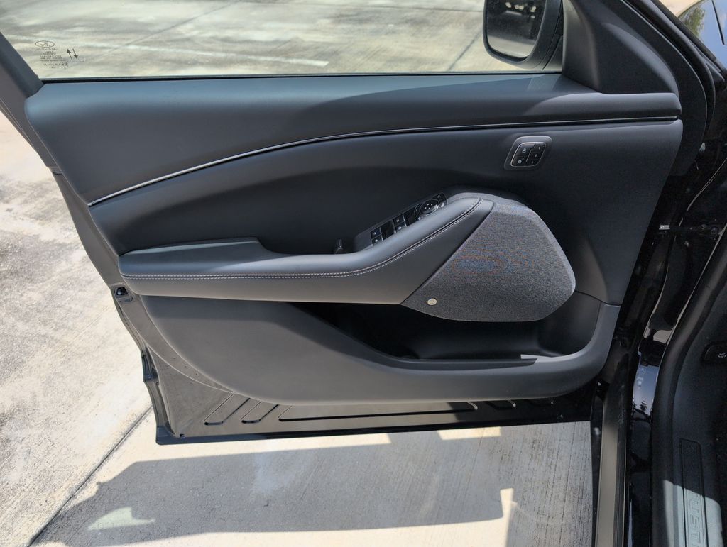 New 2026 Black Ford Premium image 28