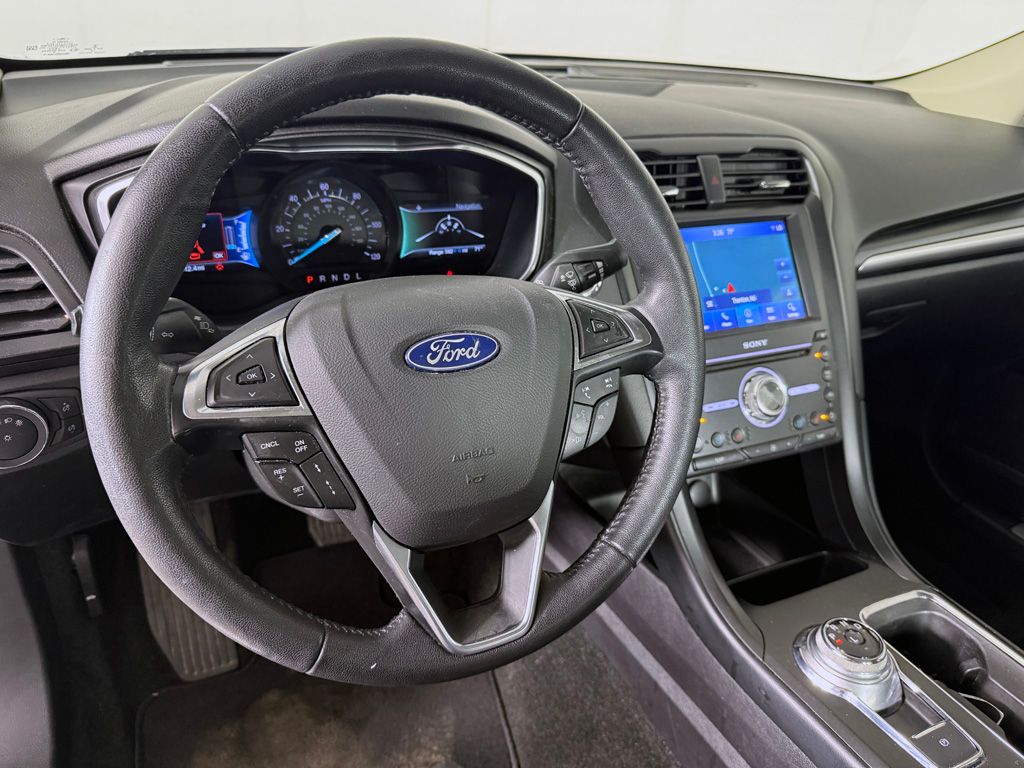 Used 2019 Silver Ford Titanium image 26