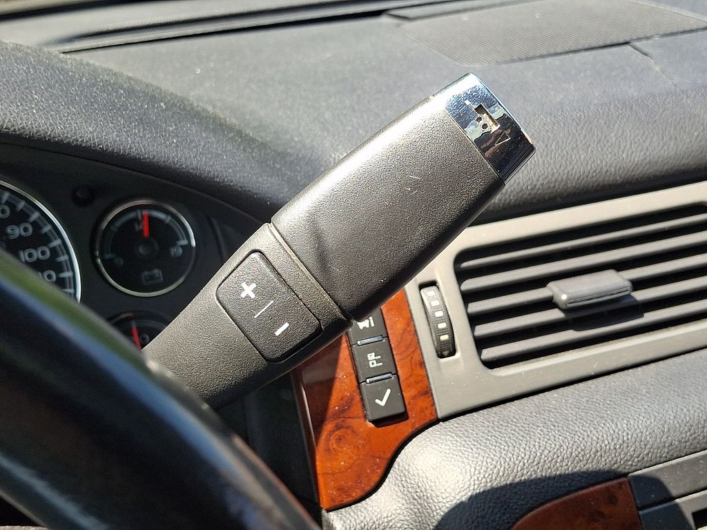 Thumbnail: 2012 Chevrolet Suburban - 15
