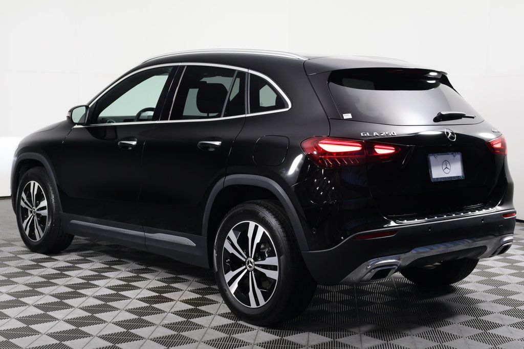Thumbnail: 2024 Mercedes-Benz GLA - 6