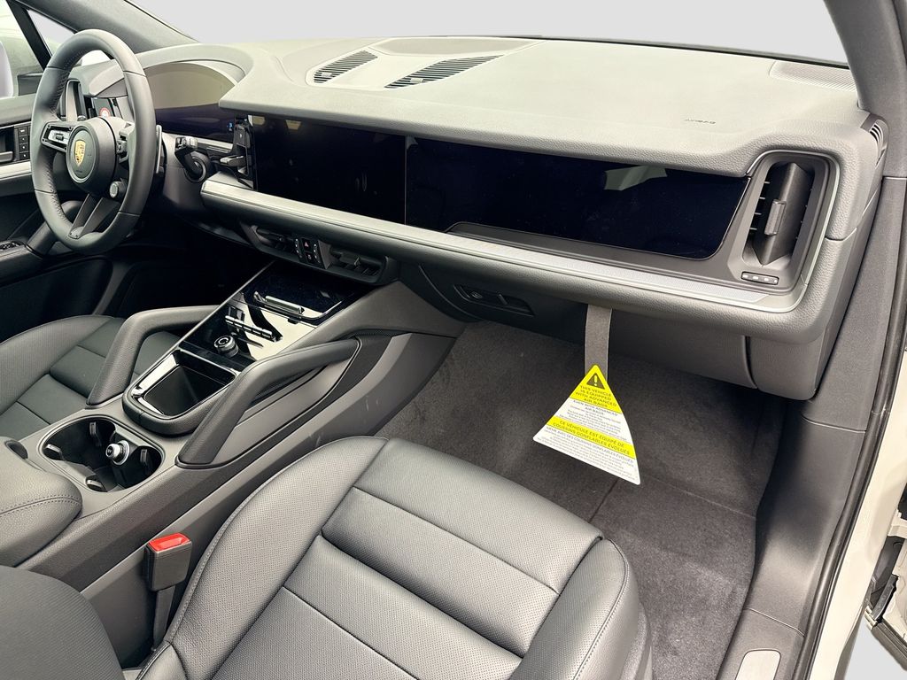 Thumbnail: 2026 Porsche Cayenne - 20