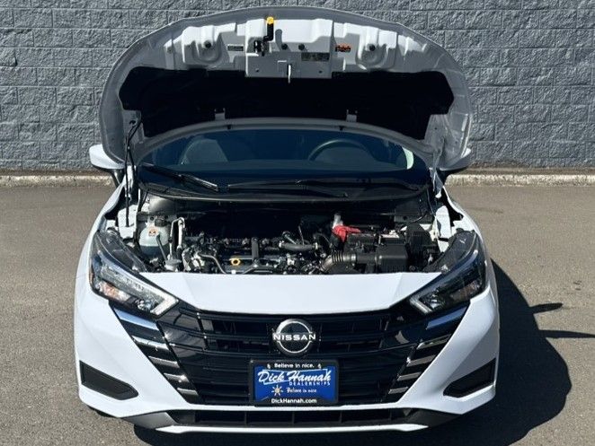 2025 Nissan Versa 1.6 SV photo 4