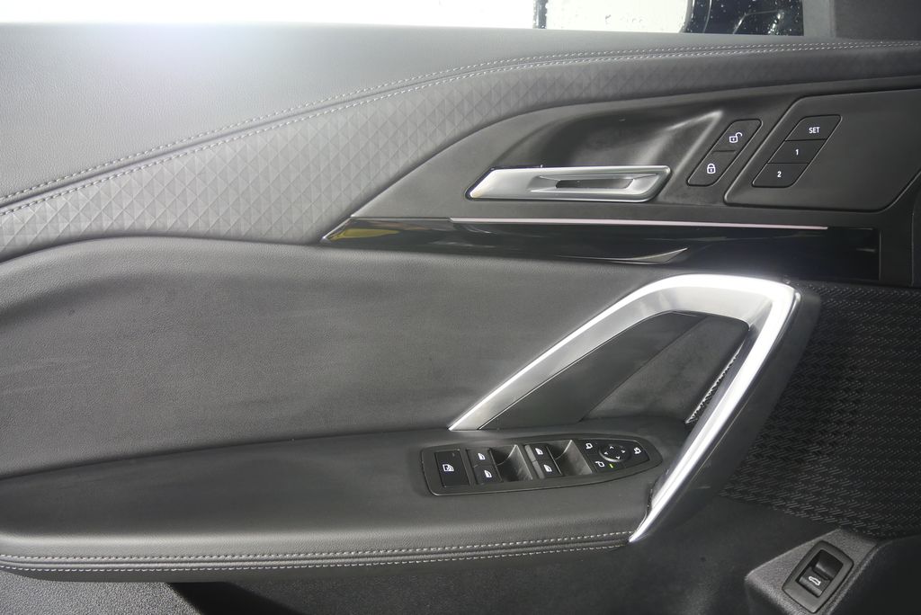 Thumbnail: 2024 BMW X2 - 9