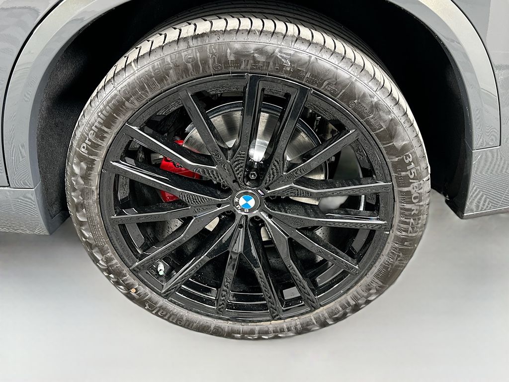 Thumbnail: 2026 BMW X5 - 23