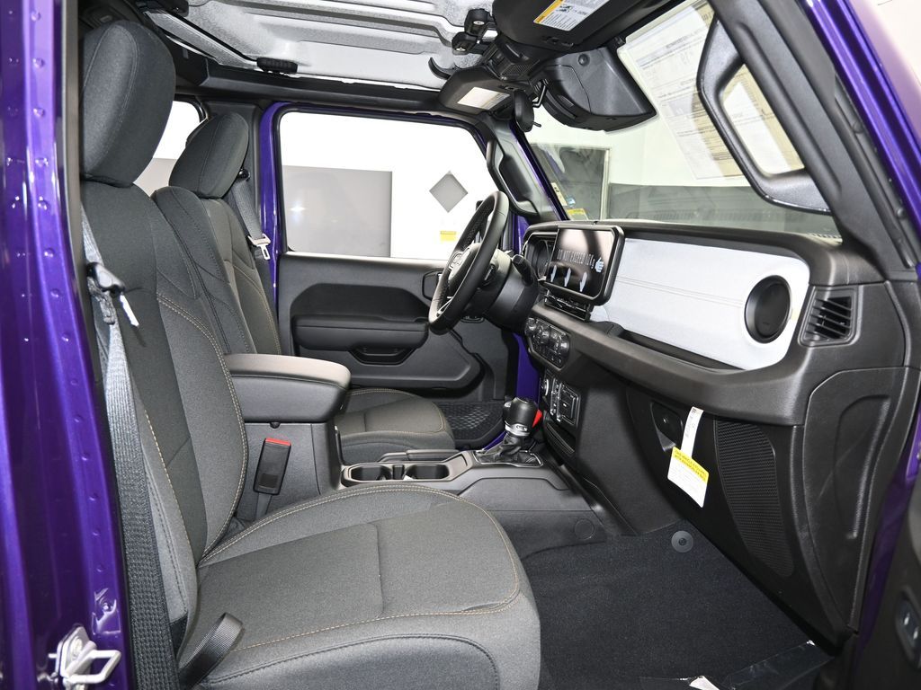 New 2026 reign Jeep Sport S image 36