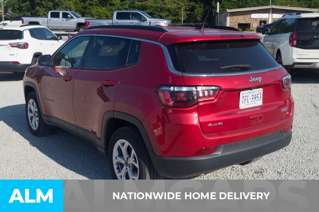 Used 2025 Red Jeep Latitude image 4