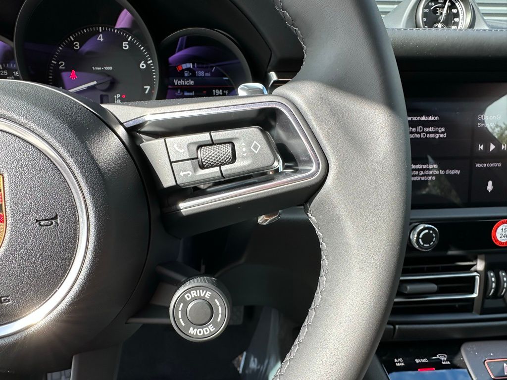 Thumbnail: 2026 Porsche Macan - 15