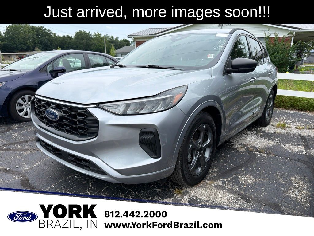 Silver Metallic 2023 Ford Escape SUV / Crossover Front-Wheel Drive 8-Speed Automatic