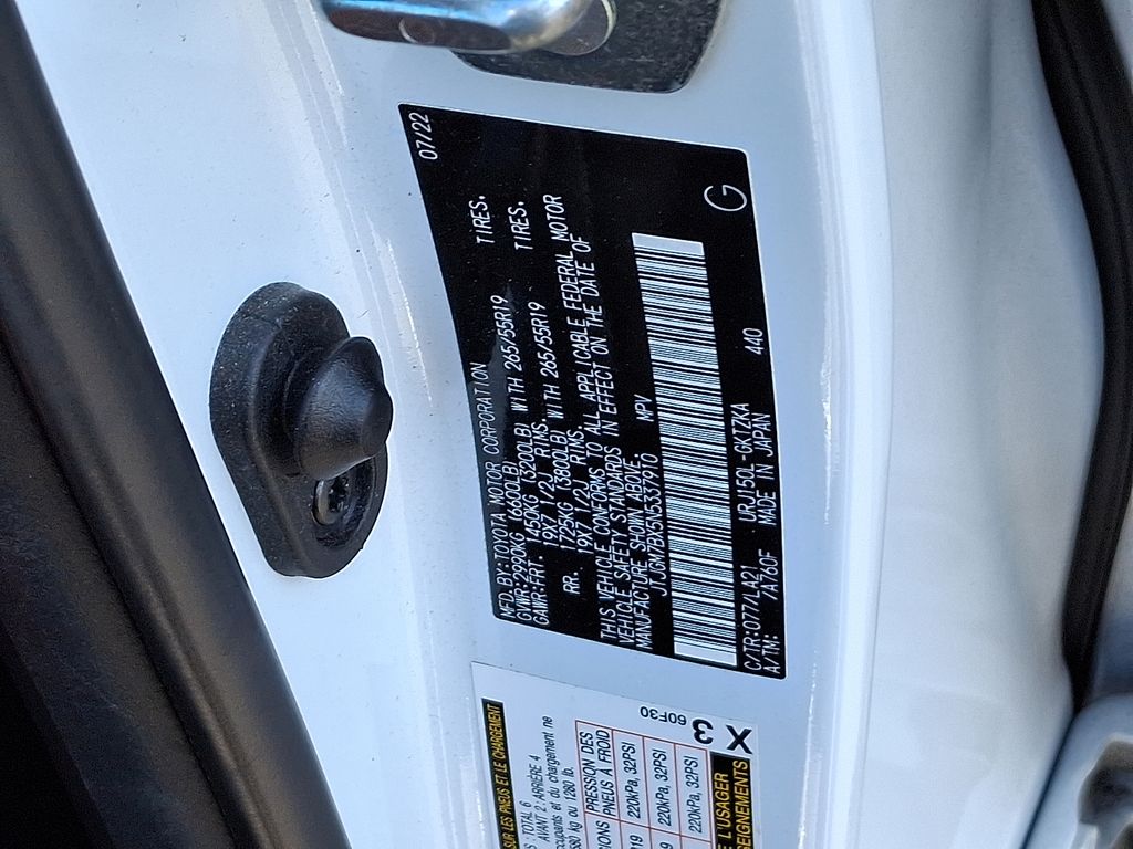 Thumbnail: 2022 Lexus GX - 29