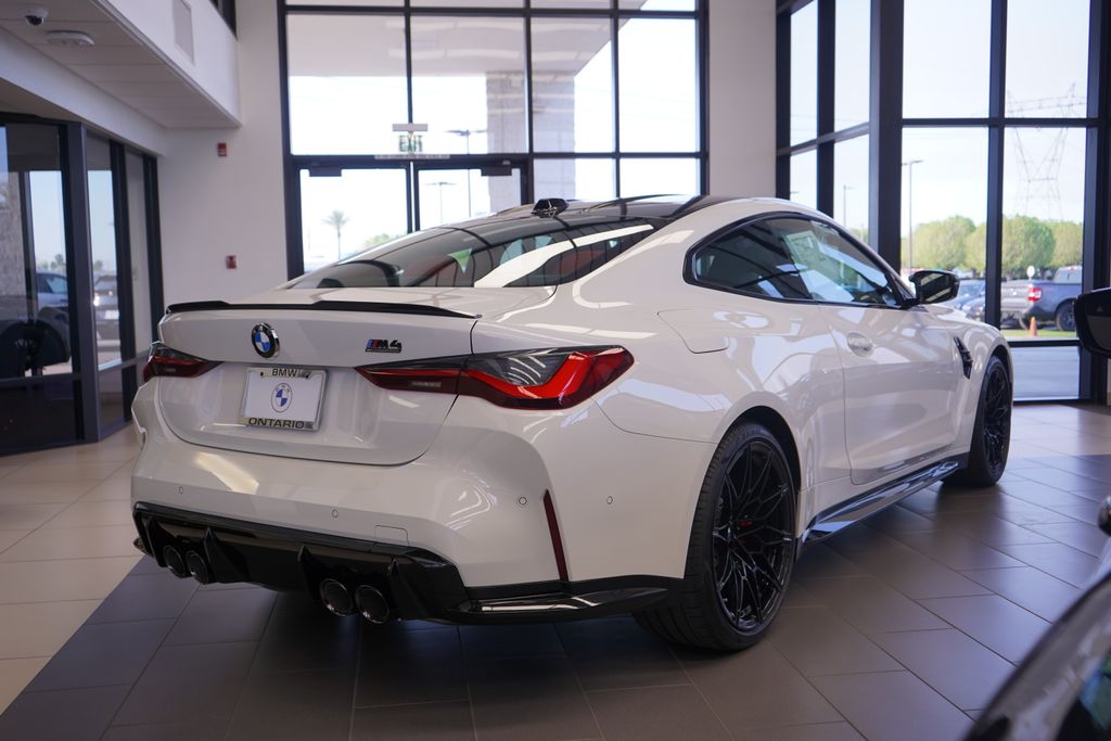 Thumbnail: 2024 BMW M4 - 3
