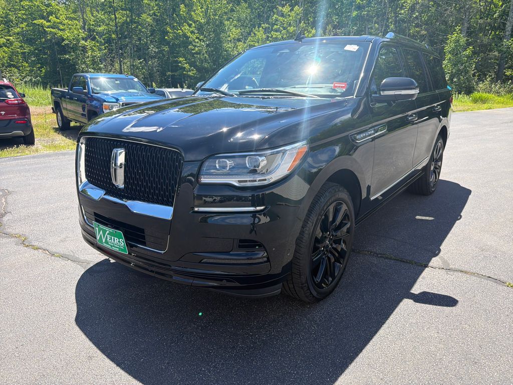 Black Metallic 2023 Lincoln Navigator SUV / Crossover Four-Wheel Drive Automatic