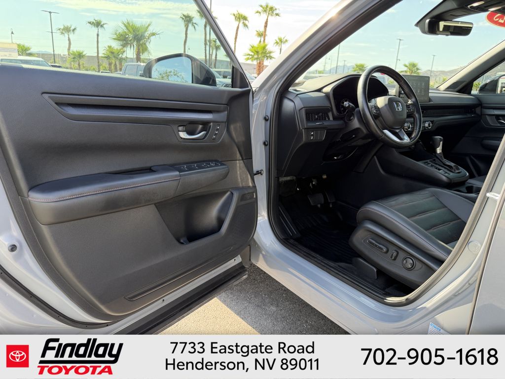 Used 2025 Honda CR-V Hybrid SUV