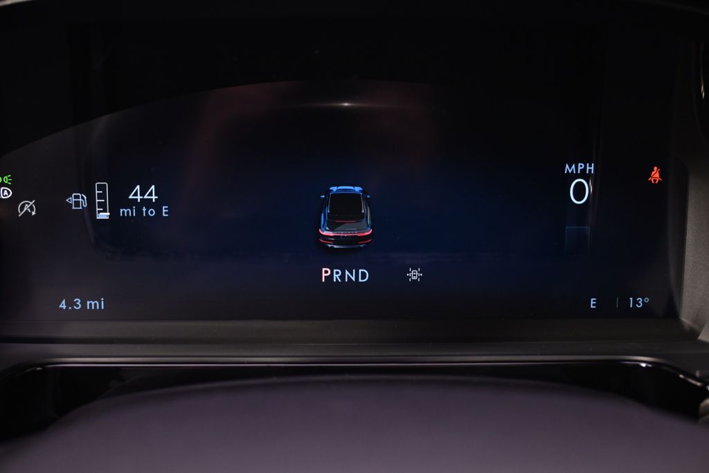 New 2026 White Lincoln Reserve image 25