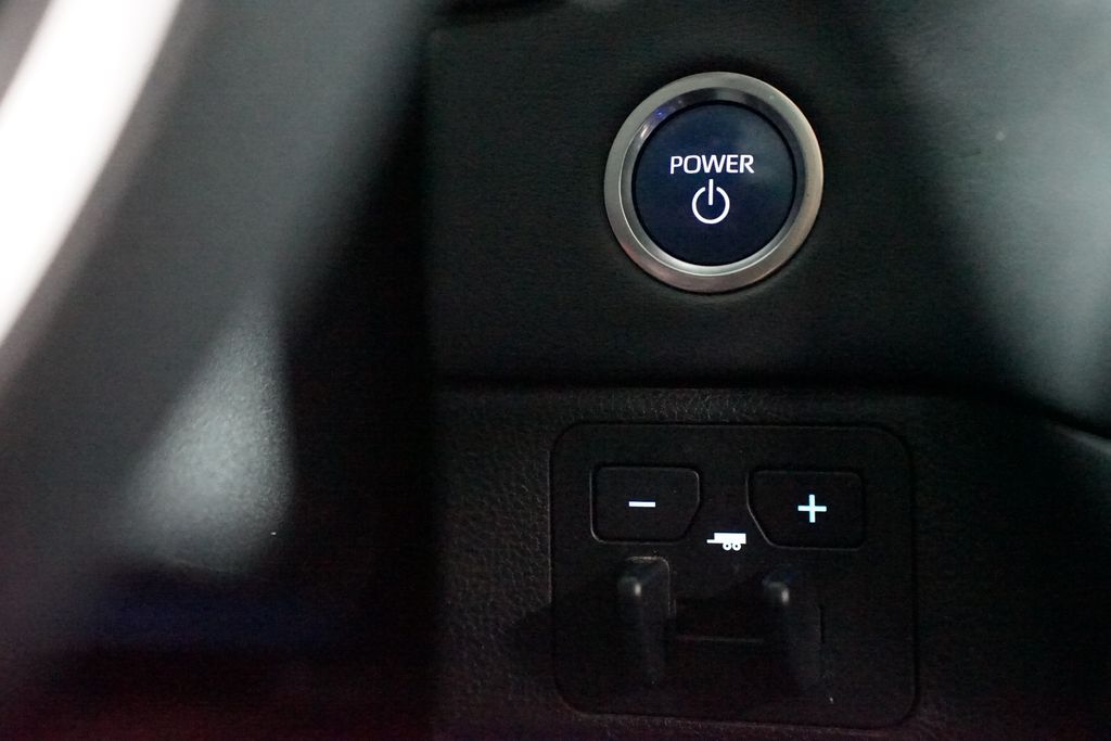 Thumbnail: 2023 Toyota Tundra - 25