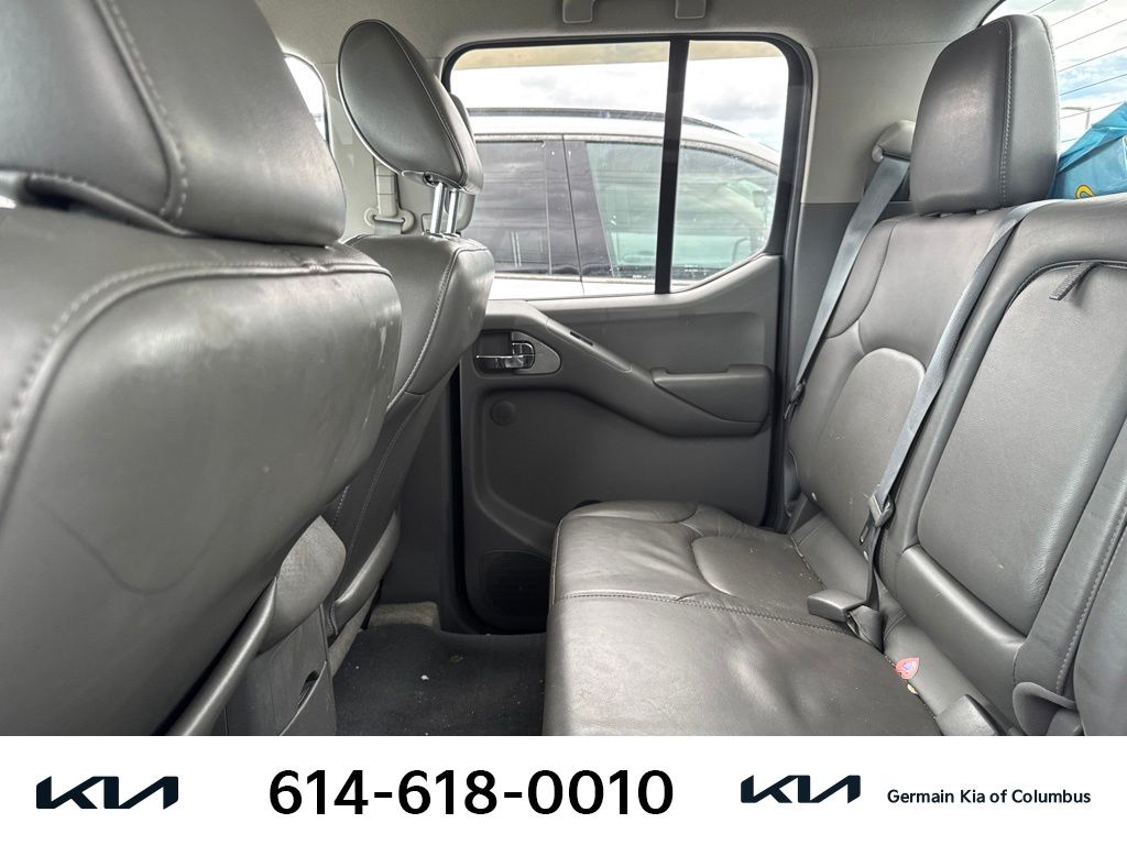 Used 2012 Black Nissan SL image 9