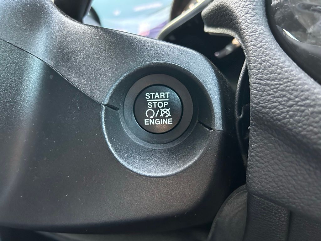 Thumbnail: 2020 Jeep Compass - 29