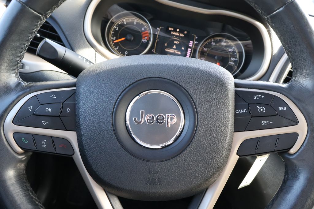 2016 Jeep Cherokee 75th Anniversary Edition 20