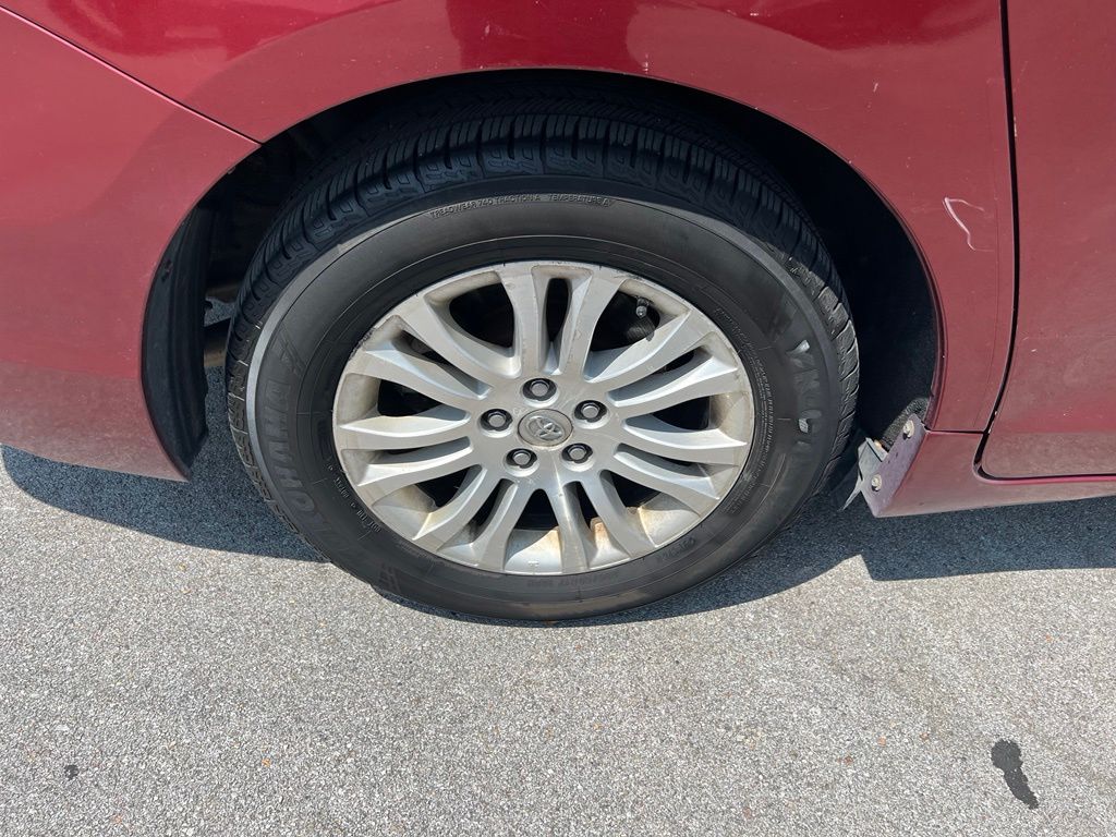 Used 2014 Toyota Sienna Van