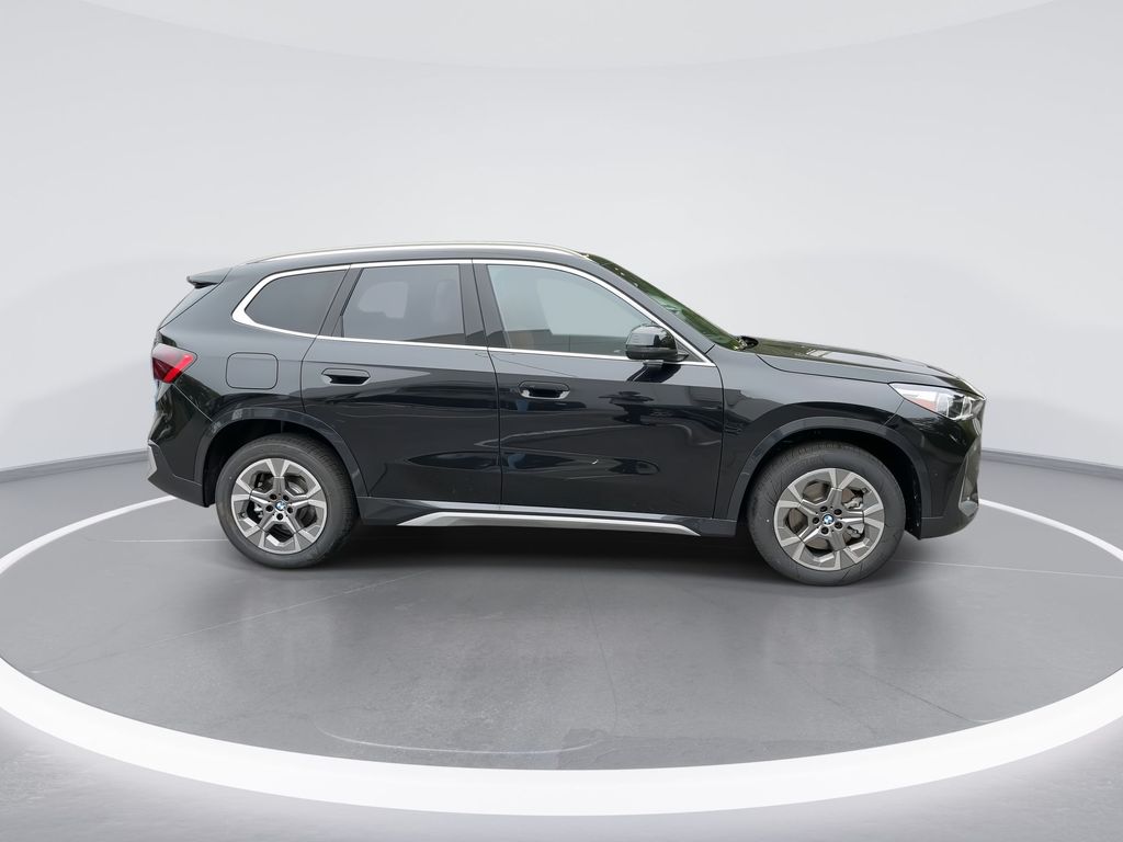 2025 BMW X1 xDrive28i 9