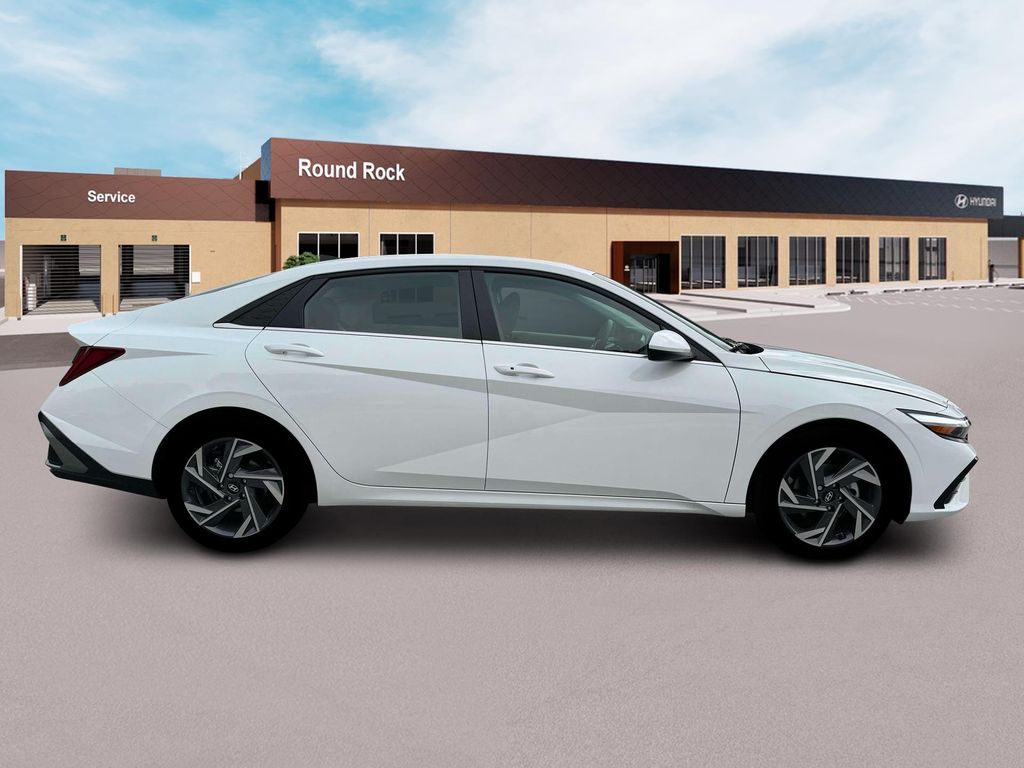 2025 Hyundai Elantra SEL 9