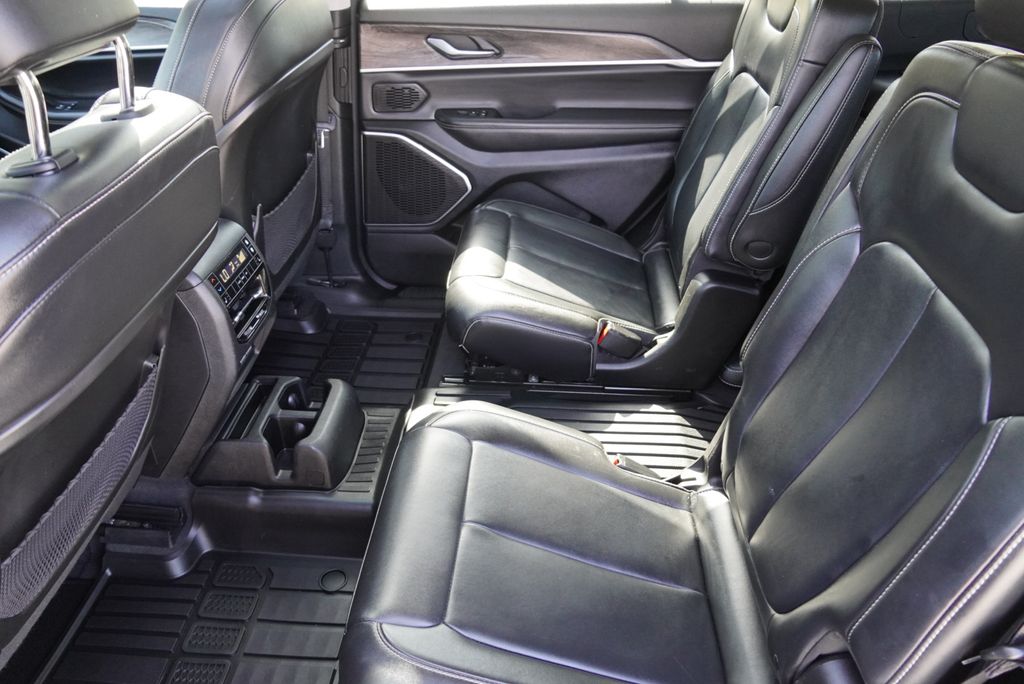 Used 2022 Jeep Grand Cherokee L SUV
