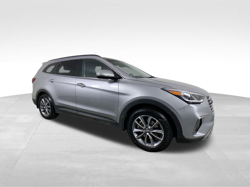 2018 Hyundai Santa Fe SE 8