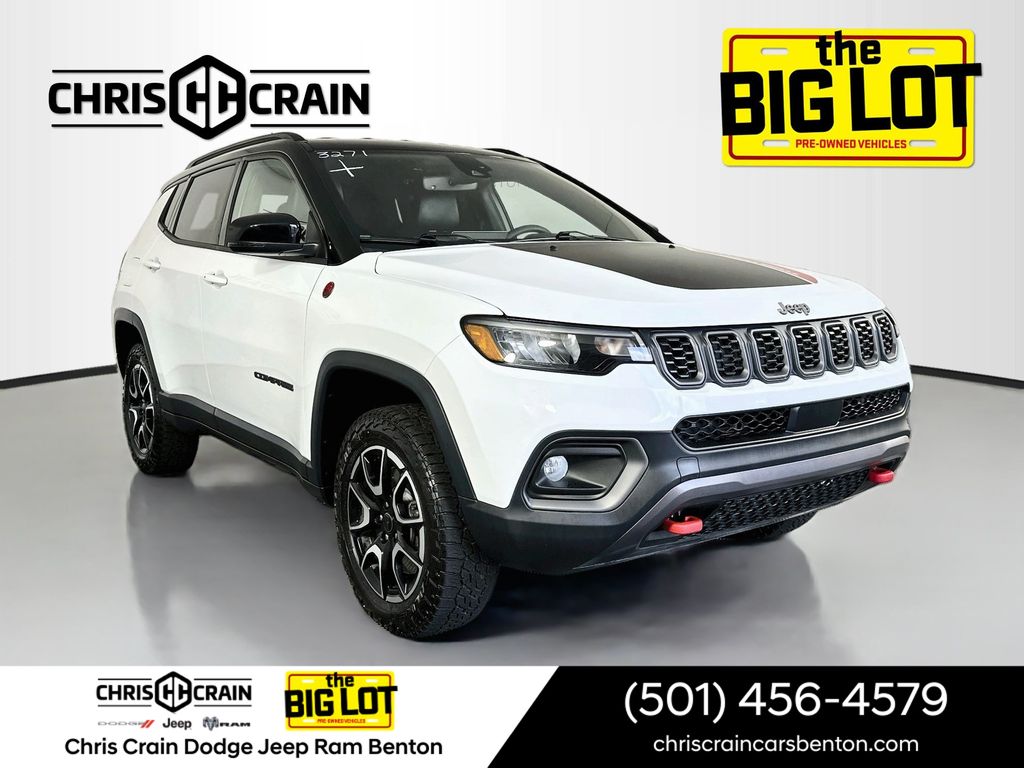 Bright White Clearcoat 2025 Jeep Compass SUV / Crossover Four-Wheel Drive 8-Speed Automatic