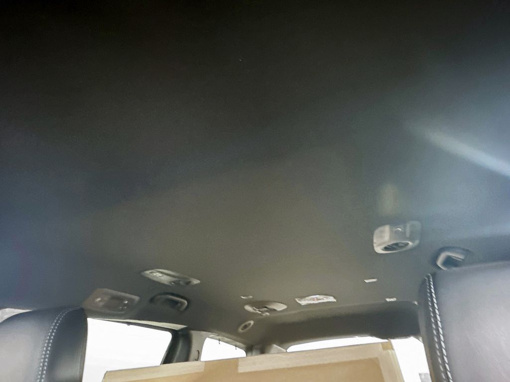 New 2025 Black Chrysler Select image 14