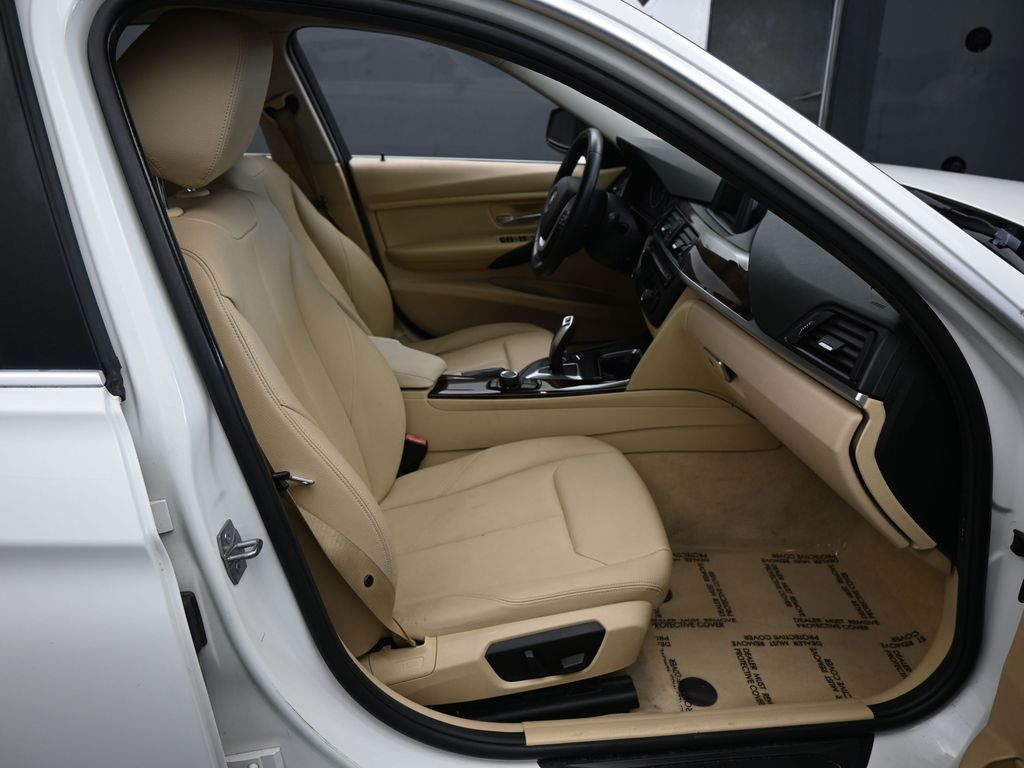Used 2015 Alpine White BMW 328i image 35
