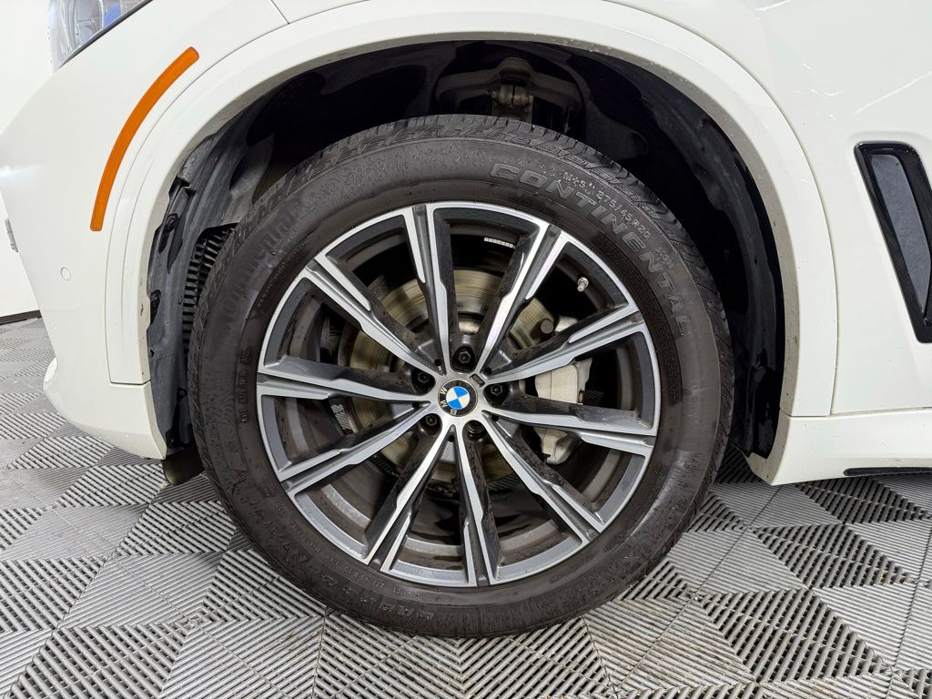 Thumbnail: 2023 BMW X5 - 9