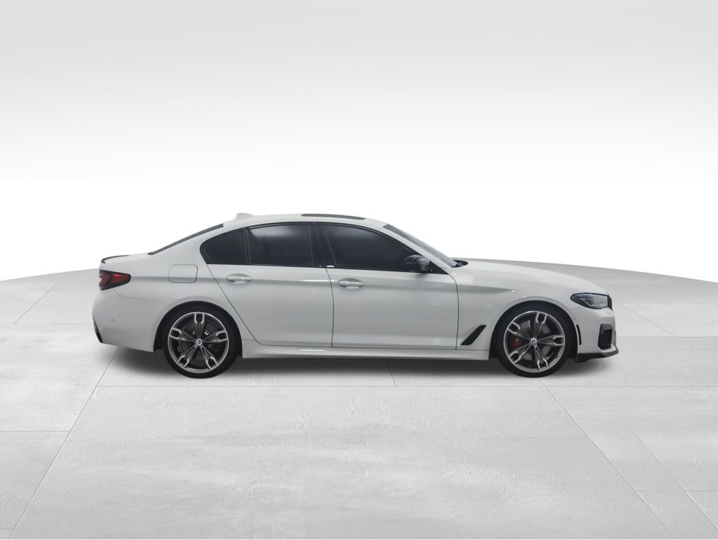 2023 BMW 5 Series M550i xDrive 6