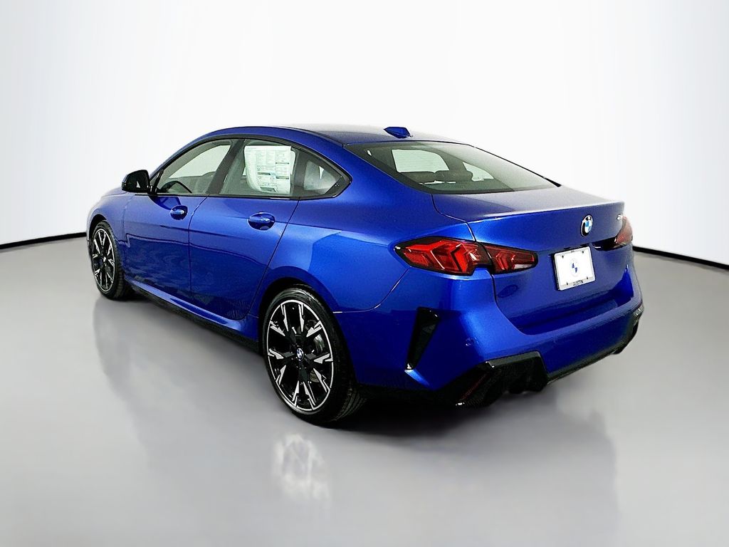 Thumbnail: 2026 BMW 2 Series - 7