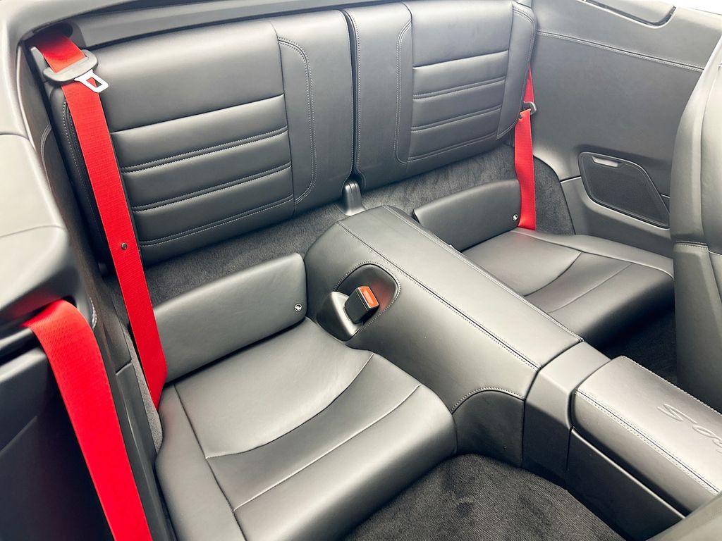 Thumbnail: 2022 Porsche 911 - 21