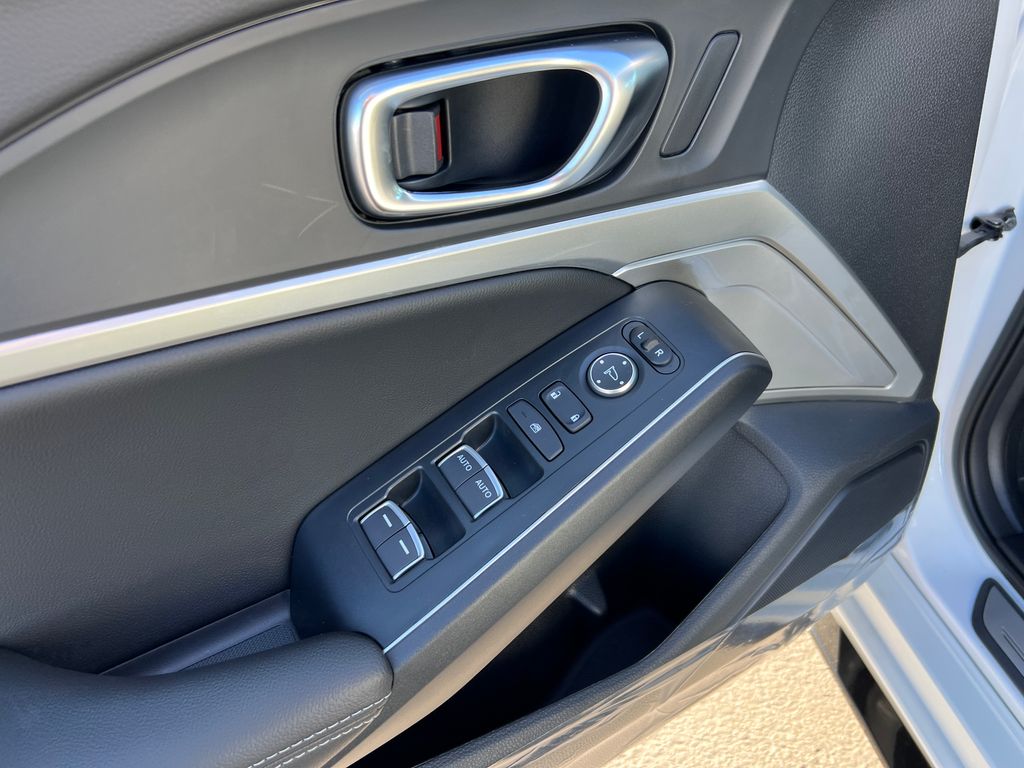 Thumbnail: 2026 Acura Integra - 13