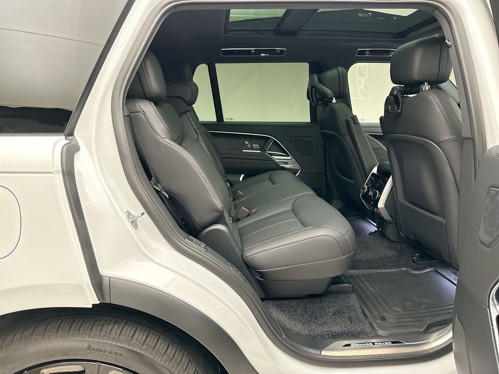 Thumbnail: 2027 Land Rover Range Rover - 7