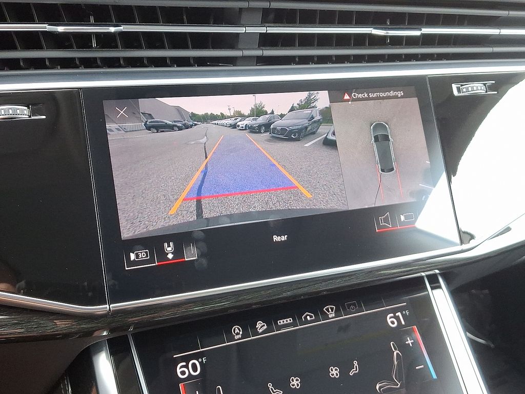 Thumbnail: 2022 Audi Q8 - 19