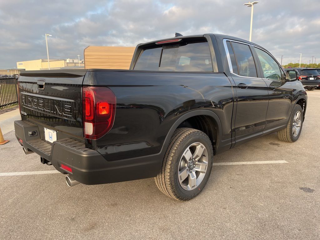 Thumbnail: 2026 Honda Ridgeline - 3