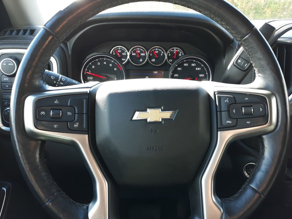 2021 Chevrolet Silverado 1500 LT 19