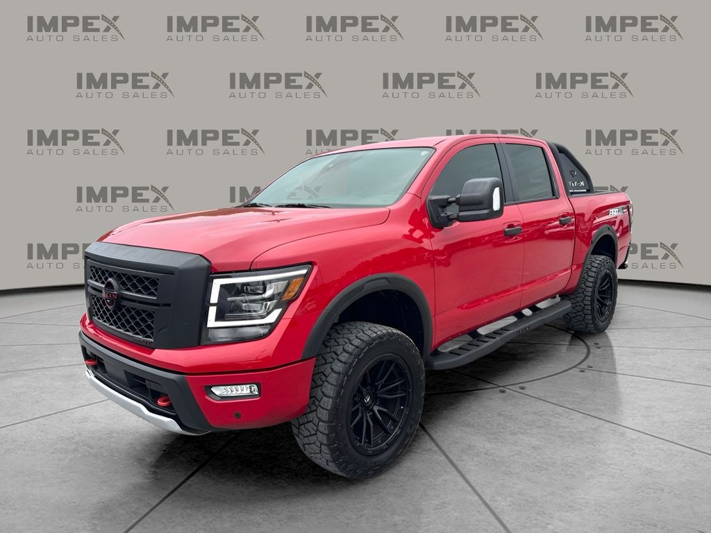 2023 Nissan Titan PRO-4X 4X4 Crew Cab's photo
