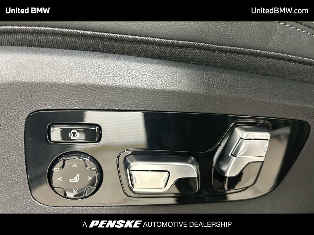 Thumbnail: 2026 BMW X5 - 12