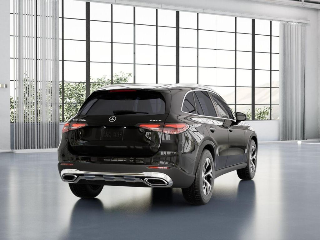 2025 Mercedes-Benz GLC 350 23