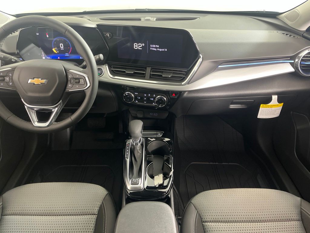 Thumbnail: 2026 Chevrolet Trax - 17